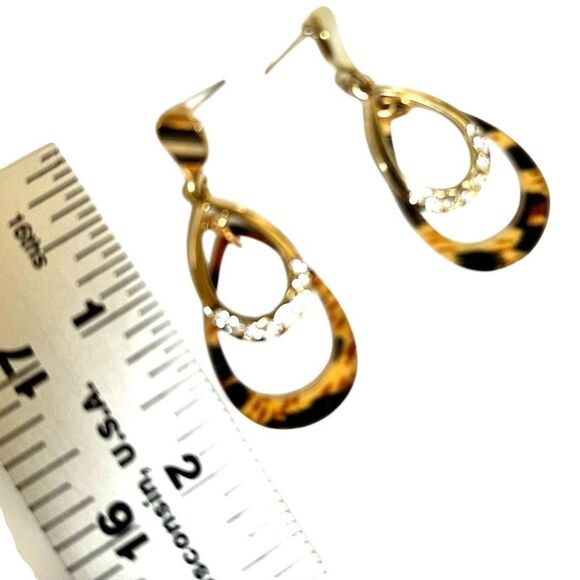 Tortoise shell gold tone rhinestone teardrop earrings - Picture 6 of 6